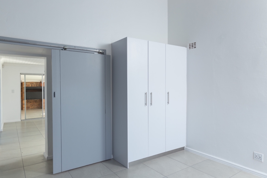 2 Bedroom Property for Sale in Velddrif Western Cape
